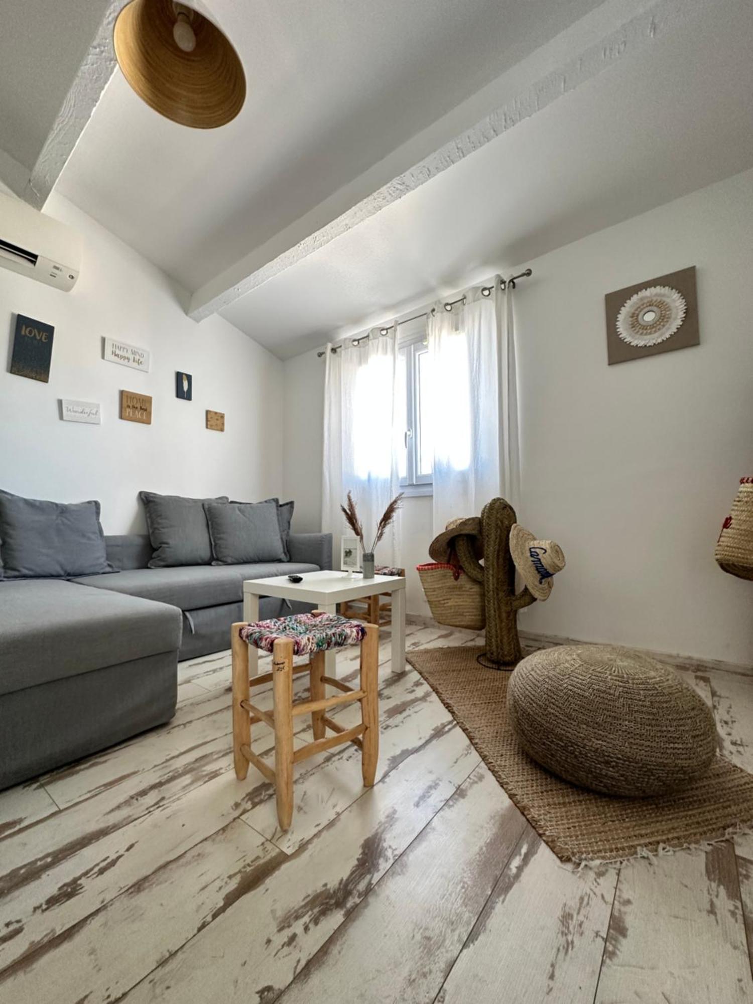 Appartement Cosy Le Boheme, A 300M Des Plages Locamargue Saintes-Maries-de-la-Mer Exterior photo